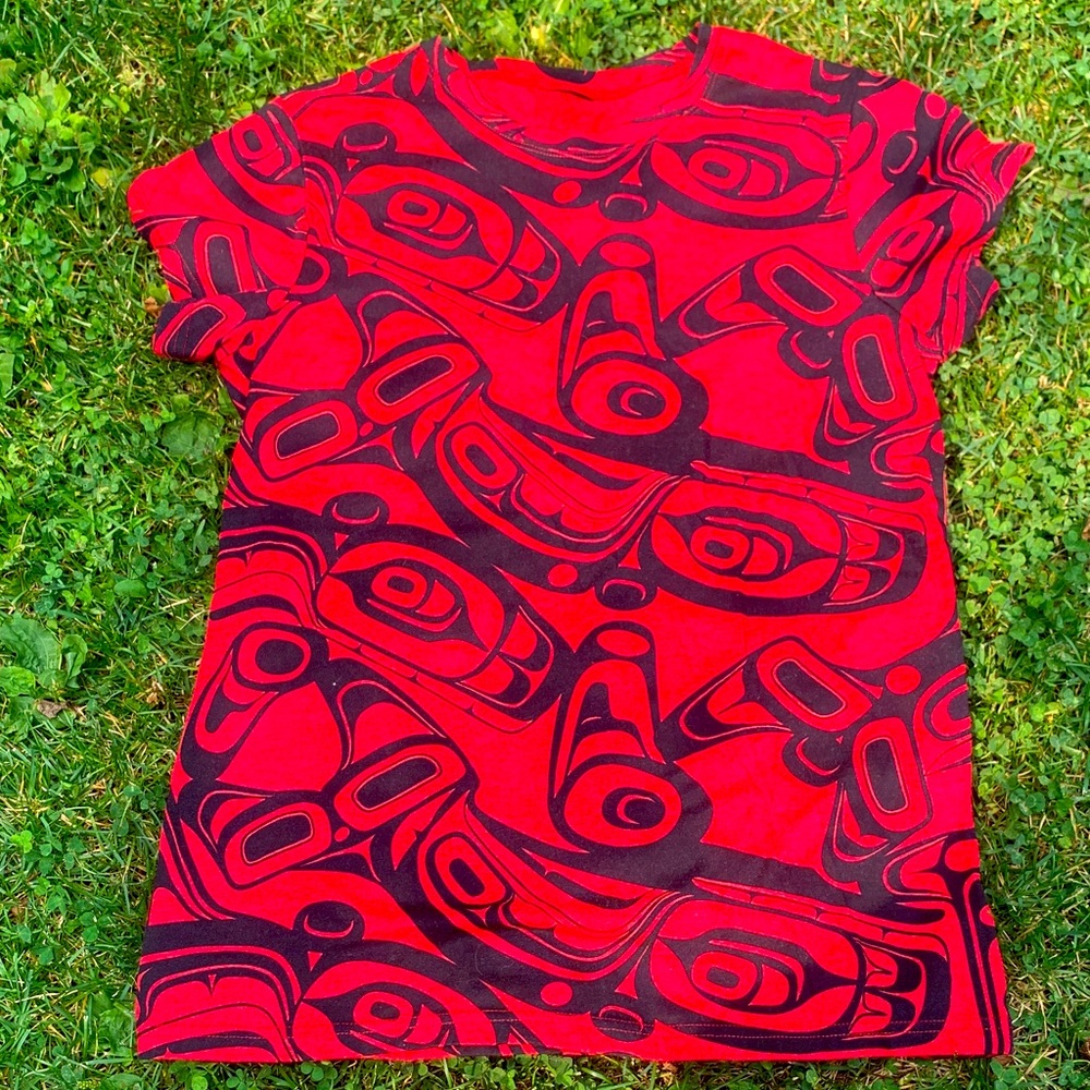 Red and Black Graphic T-Shirt First Nations Orca